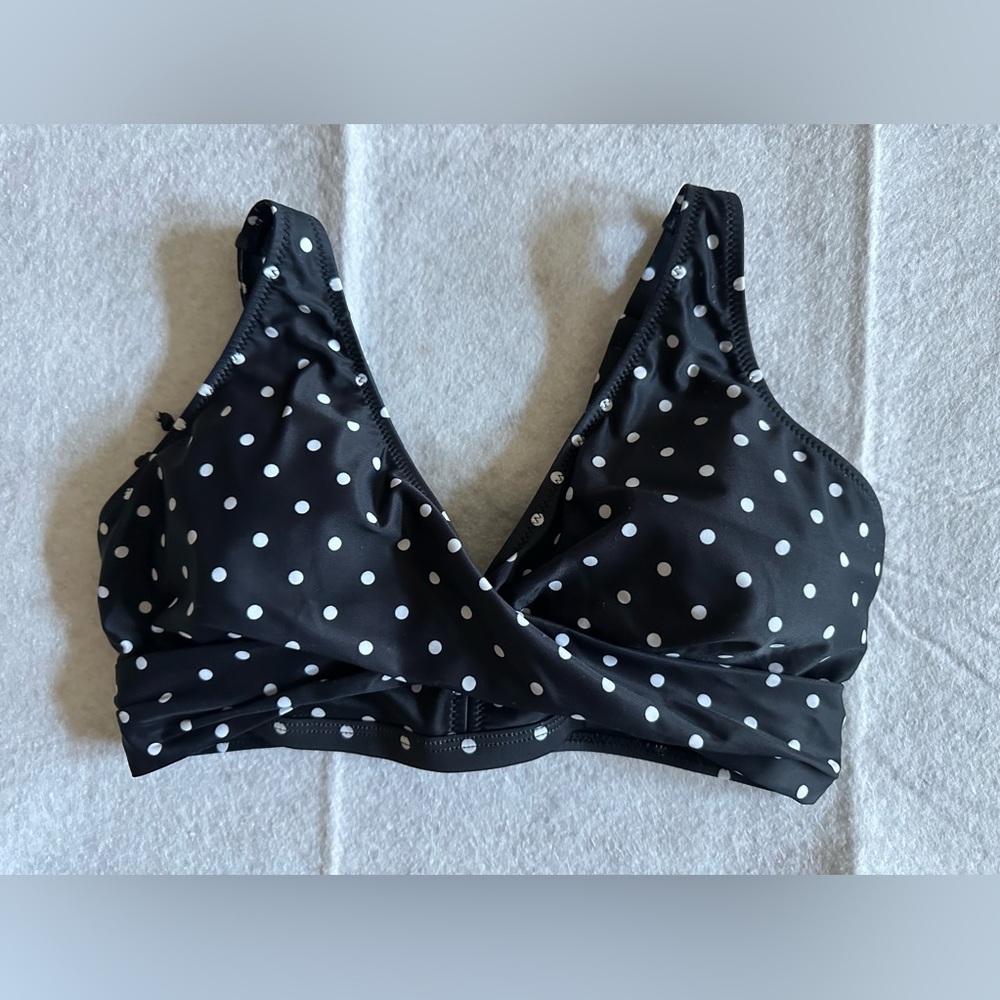 Aqua Eve Bikini Top NWT